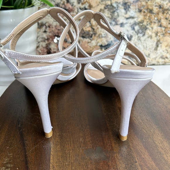 Stuart Weitzman Mariposa white Satin Sandal size 8 women Bride shoes - Picture 7 of 14